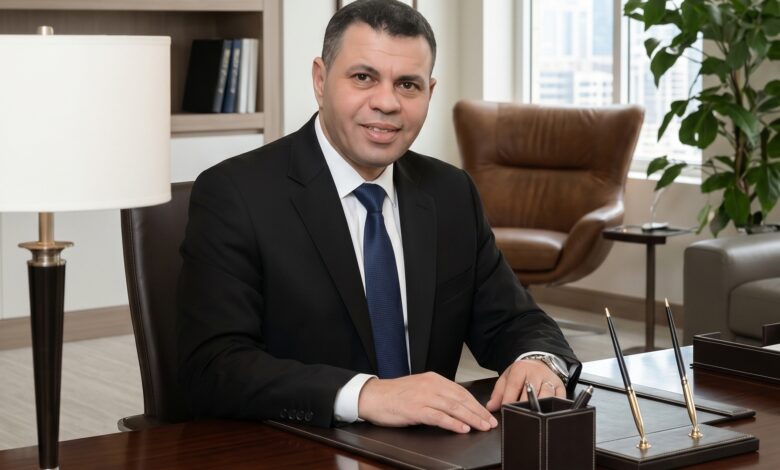 محيي الكردوسي يكتب:« وزير التموين والبطاقة الحمراء »