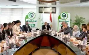 الرئيس التنفيذي لبنك التعمير والإسكان يلتقي العاملين في أولى اللقاءات الدورية لتعزيز التواصل المؤسسي
