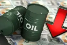 النفط يتراجع بأكثر من 1%.. ترقب لعقوبات أمريكية جديدة على إيران