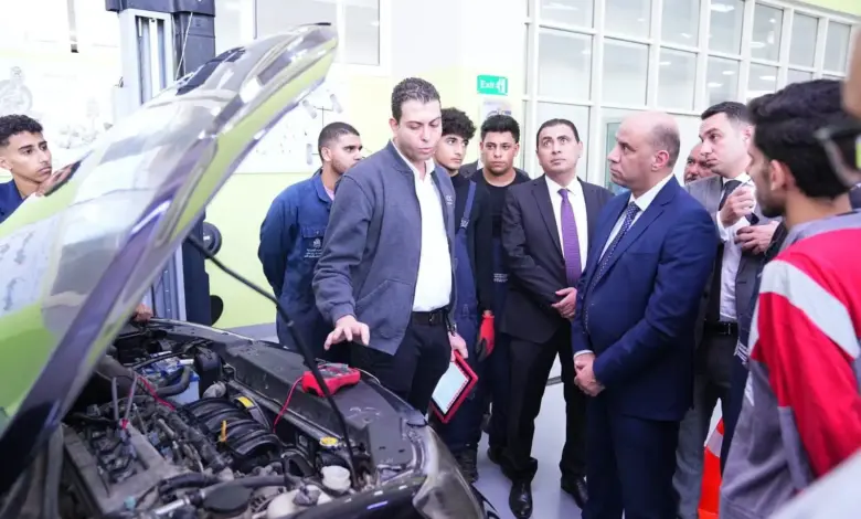 السيارات الكهربائية تدخل خطة تدريب وزارة العمل بشراكة جديدة مع جامعة ساكسوني