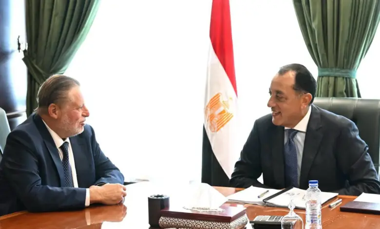 مدبولي وحسن عبد الله يضعان خريطة التحول الاقتصادي.. التضخم والدولار والاحتياطي في صدارة المشهد