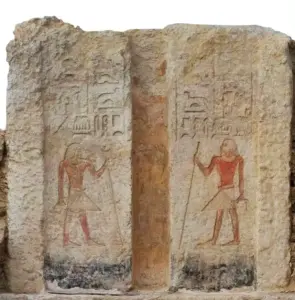 سقارة تفاجئ العالم.. اكتشاف مقبرة لمسؤول بارز وأكثر من 100 تمثال أوشابتي