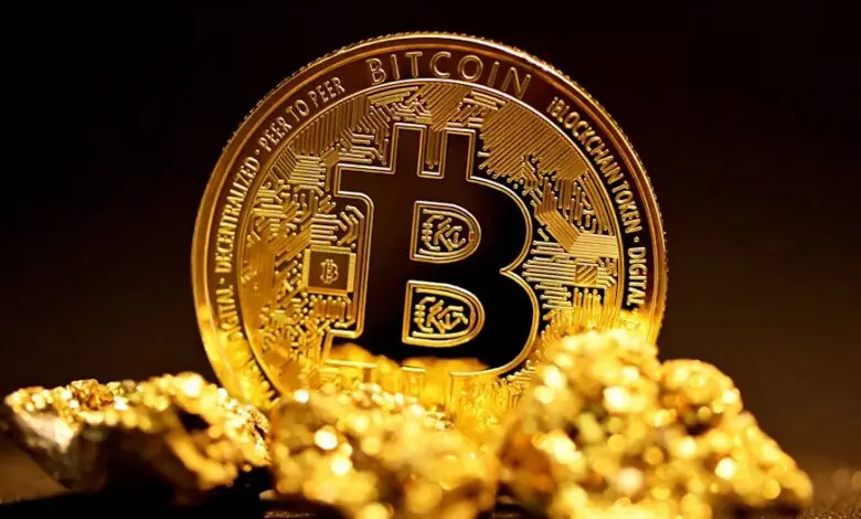 390 مليون دولار تهرب من صناديق البيتكوين.. وترامب يستدعي قادة التشفير