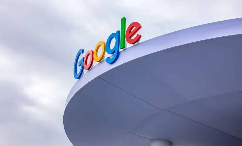 جوجل تخطف مليار مستخدم من سوق الذكاء الاصطناعي.. هل بدأ عصر منافسة جديدة؟