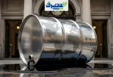 النفط بين فخ هرمز وصدمة المخزونات الأمريكية.. برنت يقترب من مكاسب 4% أسبوعيًا
