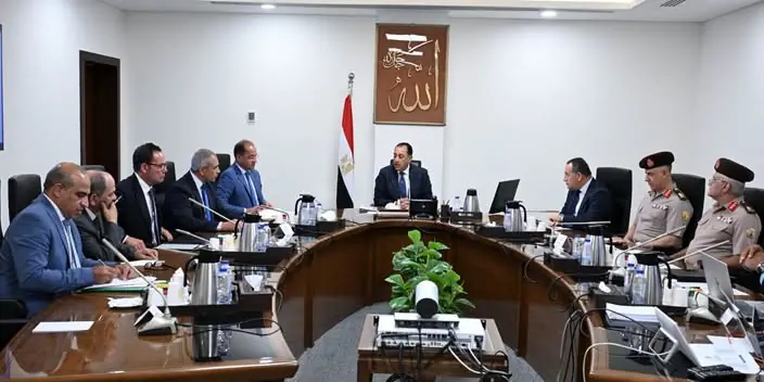 مصر تراهن على الجامعات لصناعة اقتصاد المعرفة.. البحث العلمي يدخل قلب الصناعة