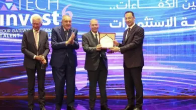 جامعة مصر للمعلوماتية تفوز بمنحة لتطوير منظومة المرور بالذكاء الاصطناعي .. صور