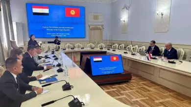 مصر وقيرغيزستان تبحثان زيادة التبادل التجاري وجذب الاستثمارات ومشروعات مشتركة