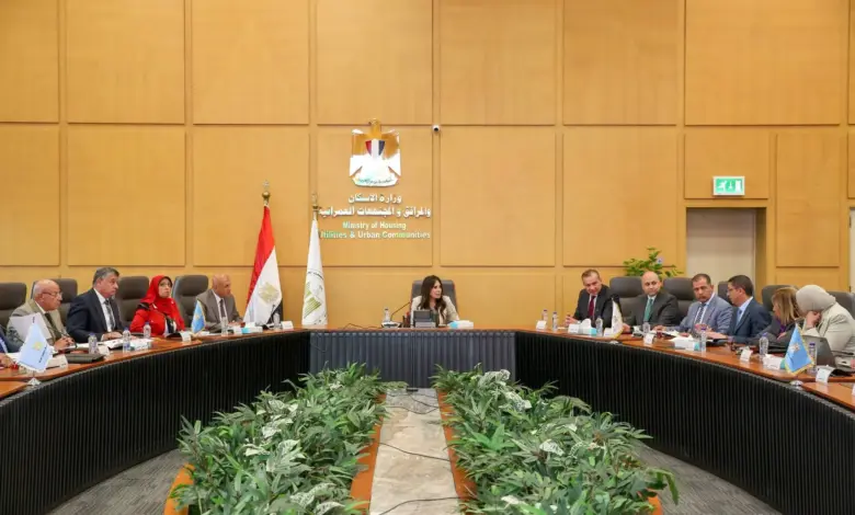 75.5 مليون طن طاقة إنتاجية.. وزير الصناعة يتحرك لإعادة ضبط سوق الأسمنت