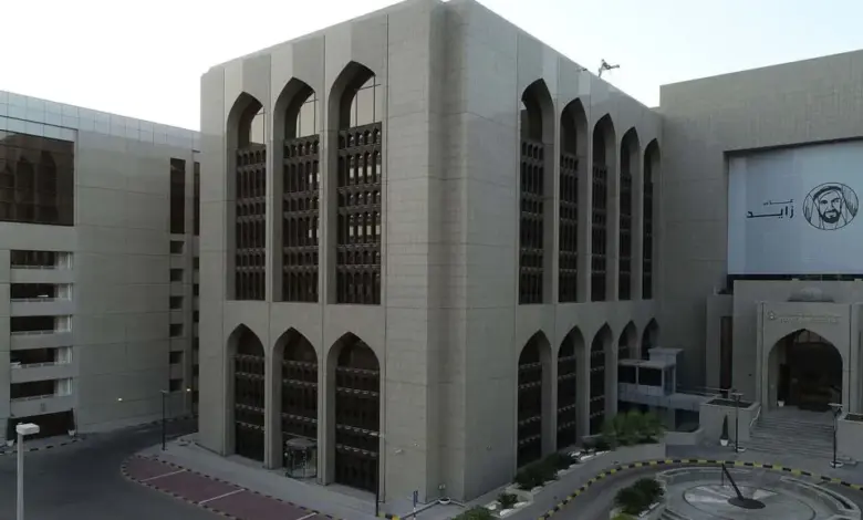 أصول البنوك الإماراتية تقفز إلى 5.67 تريليون درهم بنهاية يوليو