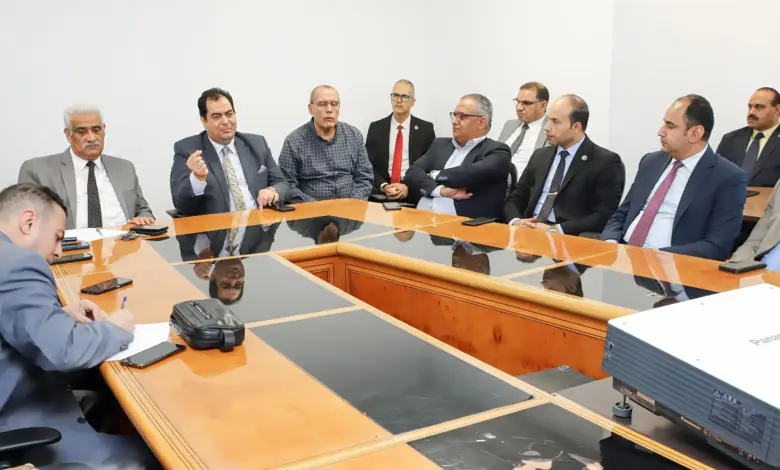 العسقلاني :الجمارك تتحرك لتقليص زمن مرور الركاب بالمطارات.. استهداف مسبق وفحص بالأشعة