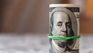 هبوط مفاجئ للدولار.. سعر العملة الأمريكية يتراجع في البنوك المصرية