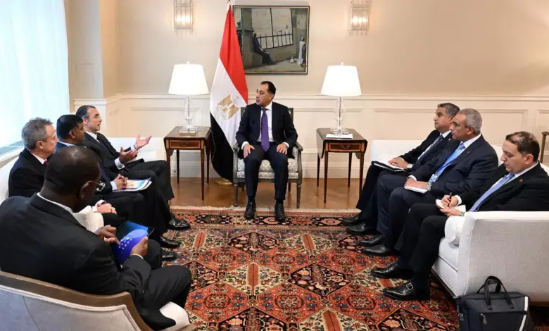 مدبولي يطالب شيفرون بتوسيع الاستكشاف في مصر لزيادة إمدادات الغاز