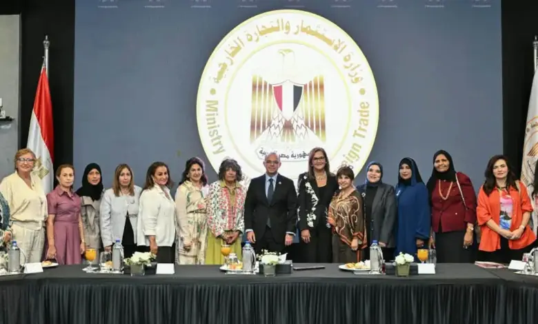 وزير الاستثمار يبحث مع مجلس سيدات الأعمال العرب تعزيز الاستثمارات وتمكين المرأة اقتصاديًا