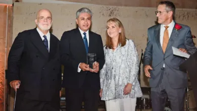 شريف فتحي يحصد «جائزة الريادة العالمية» من WTTC.. تكريم دولي لقيادة السياحة المصرية