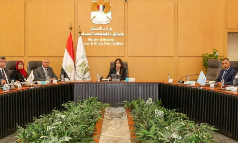 «حياة كريمة» تحت ضغط التنفيذ.. الإسكان تشدد المتابعة لتسريع مشروعات المياه والصرف
