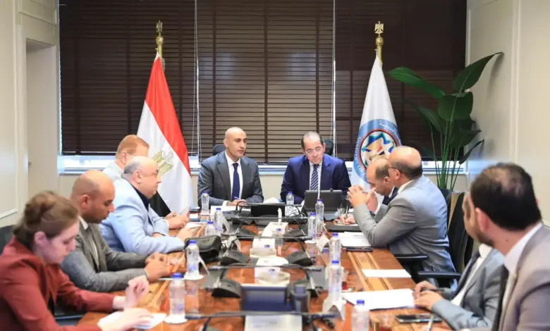 مرتبات المعلمين على طاولة المالية.. كجوك يتحرك لزيادة جديدة بالعام الدراسي المقبل