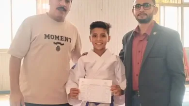 النشوقي الصغير.. بطل الشرقية في كاراتيه المدارس يتأهل لبطولة الجمهورية.. ومدرسة الحوض الطويل تحتفي به.. صور