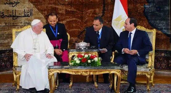 رسالة من الرئيس السيسي إلى بابا الفاتيكان.. تمنيات بالشفاء ودعم لجهود السلام